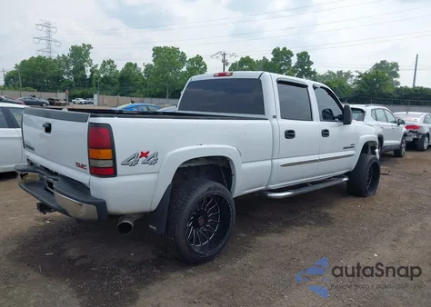 2005 GMC Sierra 2500Hd Sle from USA, damaged, VIN 1GTHK23255F811576
